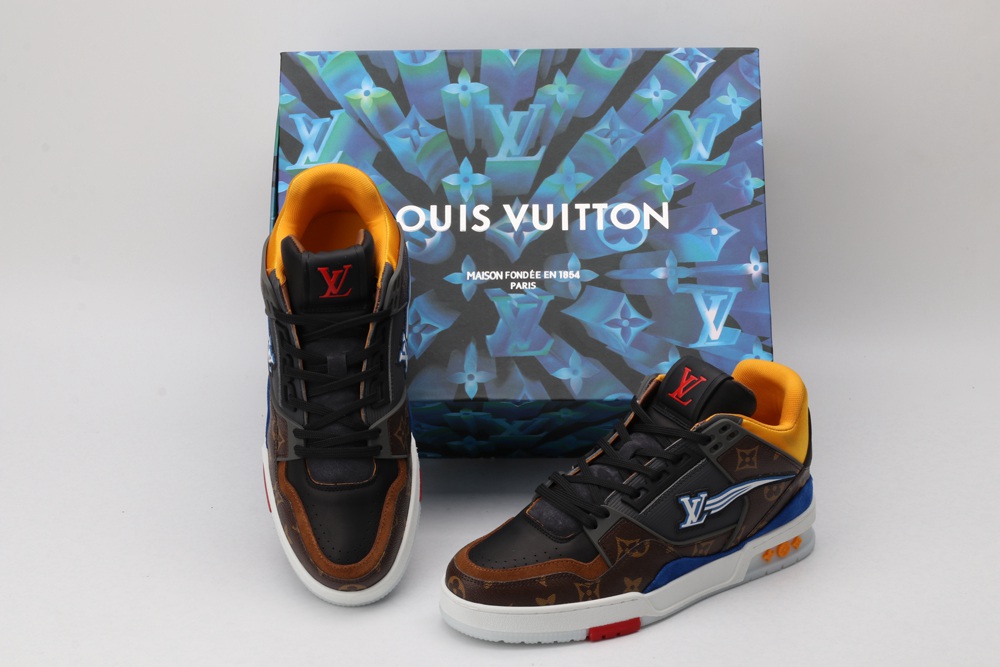 L*V SNEAKER
